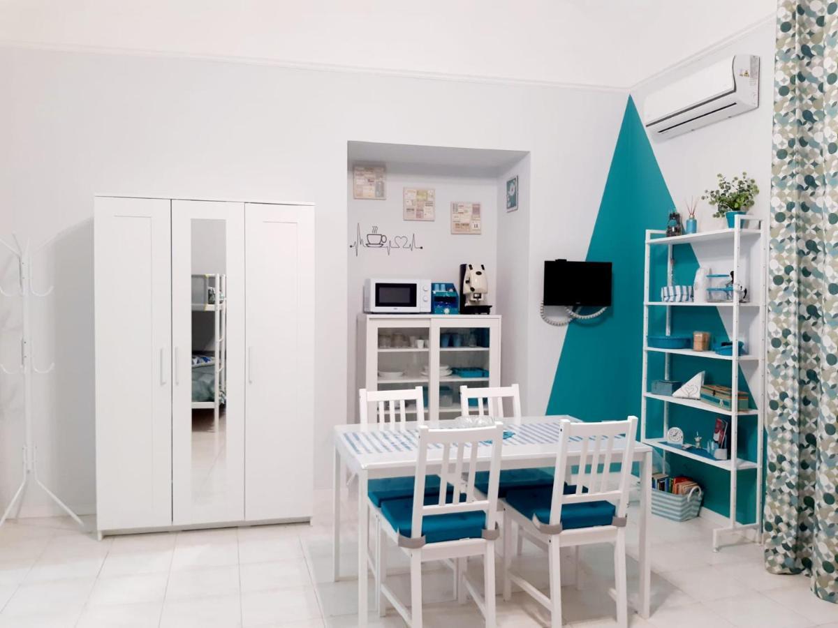 Dory'S Room Camera Nel Cuore Di Napoli Eksteriør billede